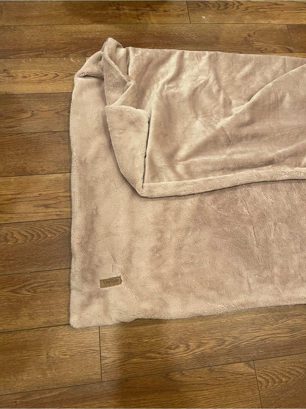 UnHide Plush Throw Blanket in Dusty Blush